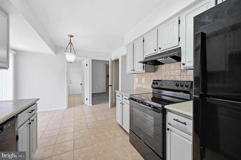 10609 Oxford Court - Photo 19