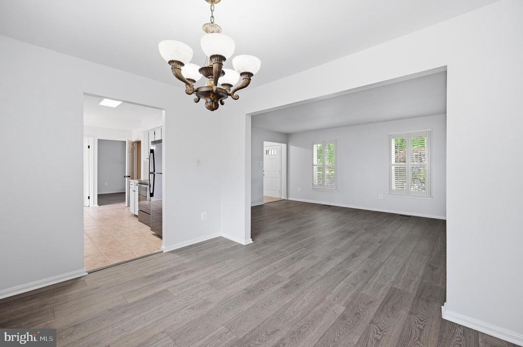 10609 Oxford Court - Photo 18