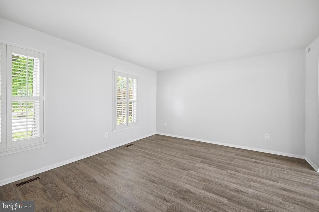 10609 Oxford Court - Photo 16