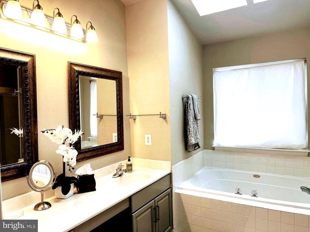 20411 Middlebury Street - Photo 8