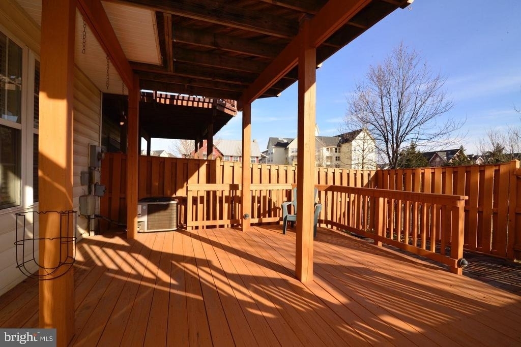 43799 Maison Blanc Square - Photo 18