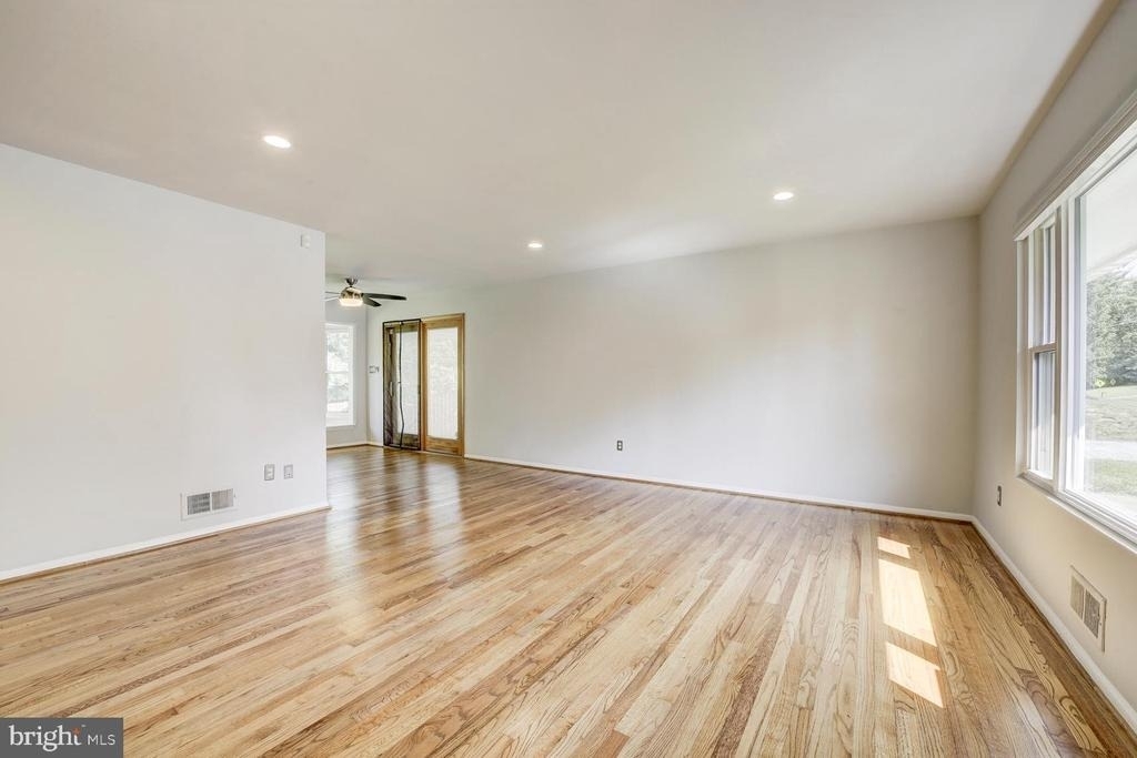 8112 Karl Road - Photo 3