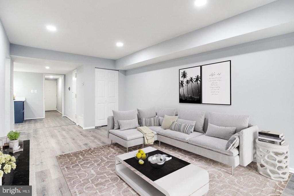 7855 Enola Street - Photo 2