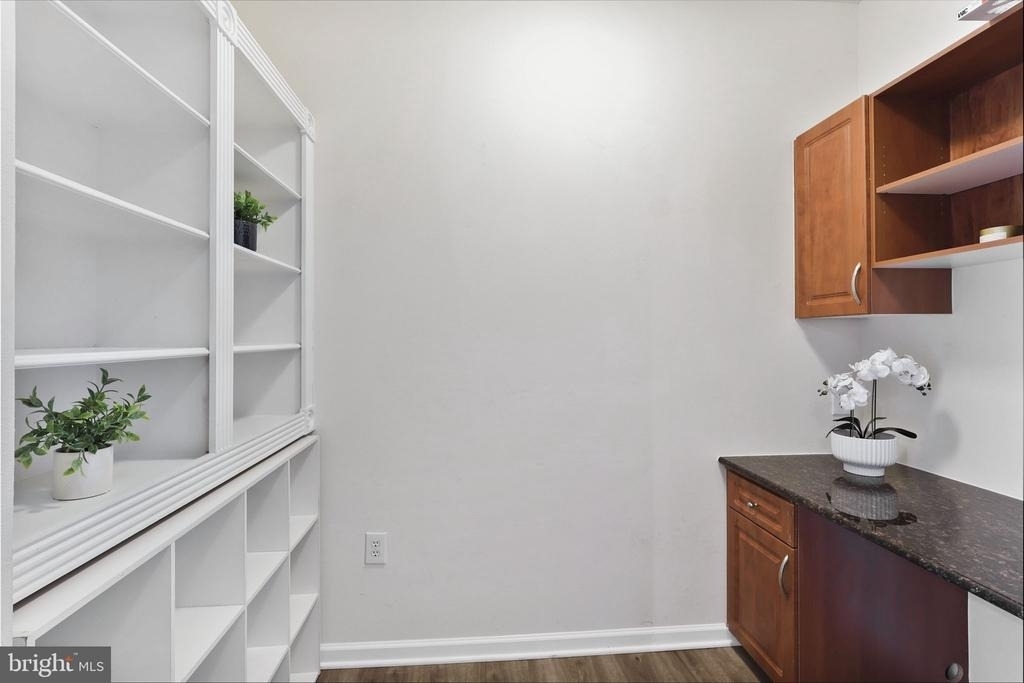 12925 Centre Park Circle - Photo 4