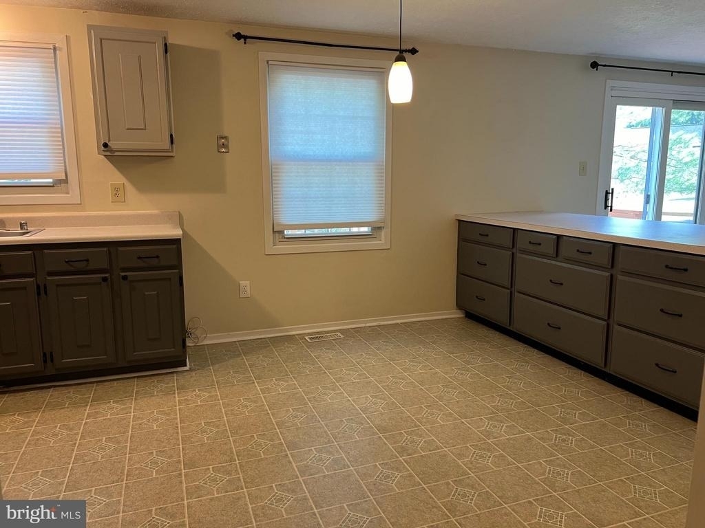 12205 Parkstream Terrace - Photo 15