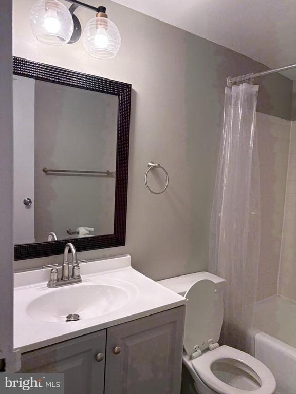 6001 Arlington Boulevard - Photo 12