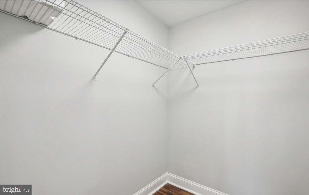 7081 Leewood Forest Drive - Photo 7