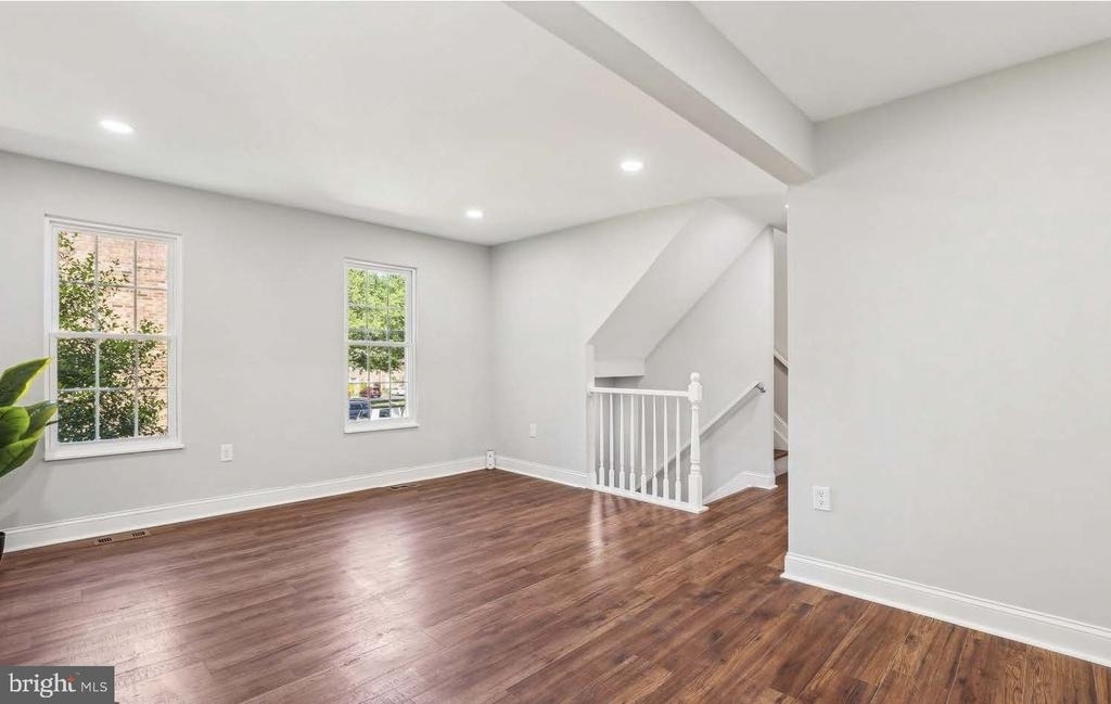 7081 Leewood Forest Drive - Photo 4