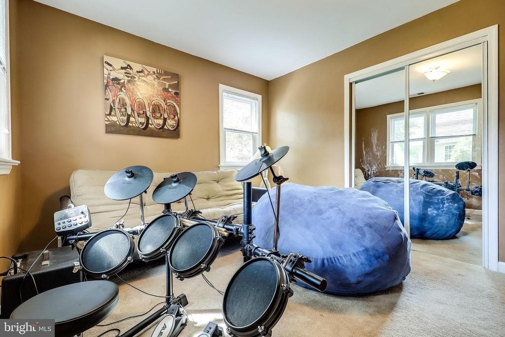 8113 Carlyle Place - Photo 9
