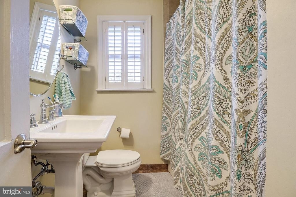 8113 Carlyle Place - Photo 10