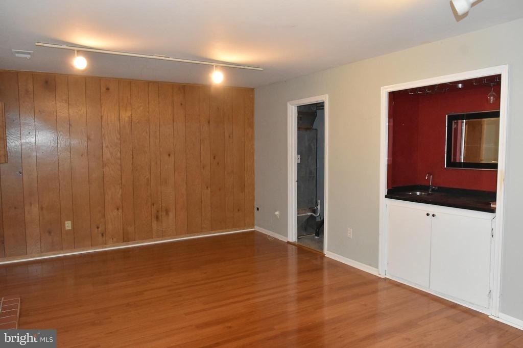 4557 King Edward Court - Photo 22