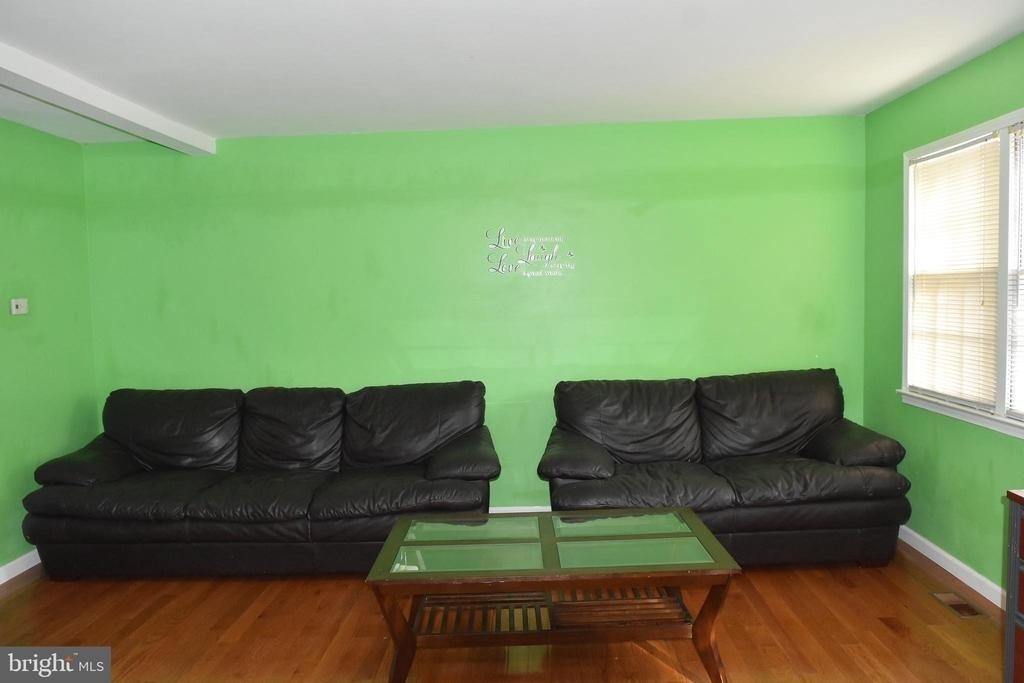 4557 King Edward Court - Photo 14