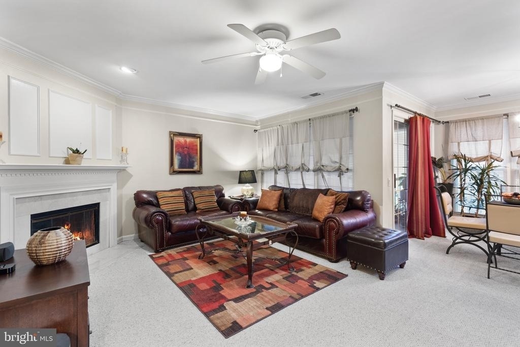 8202 Crossbrook Court - Photo 5