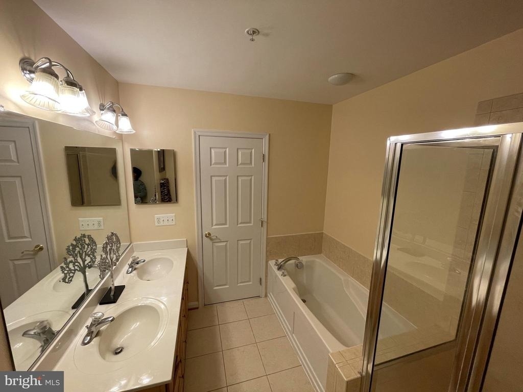 4701 Eggleston Terrace - Photo 9