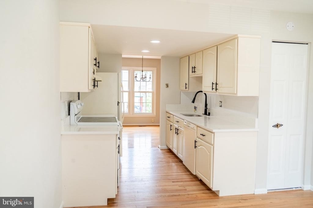 3970 Bradwater Street - Photo 5