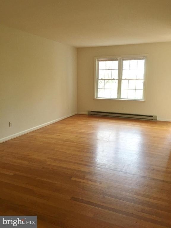 1204 William Street - Photo 3