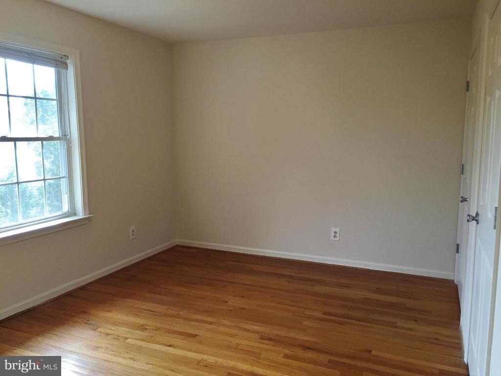 1204 William Street - Photo 8