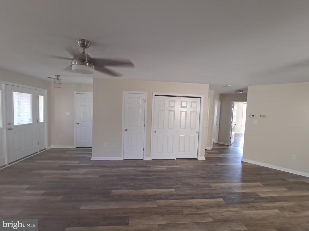 210 Amaret Street - Photo 5