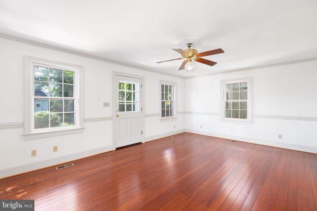 1307 Caroline Street - Photo 20