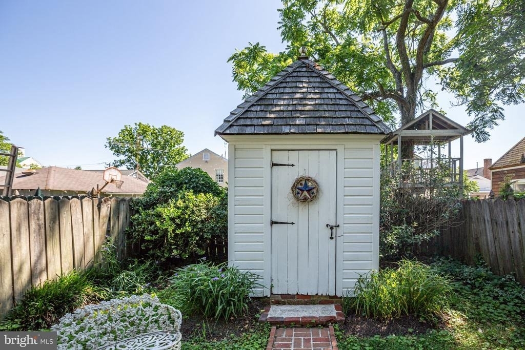 1307 Caroline Street - Photo 32