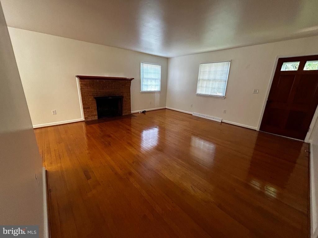 525 Azalea Street - Photo 2