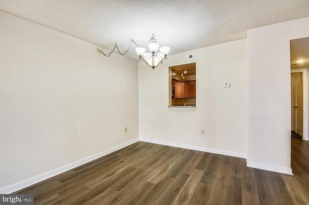 610 N West Street - Photo 4
