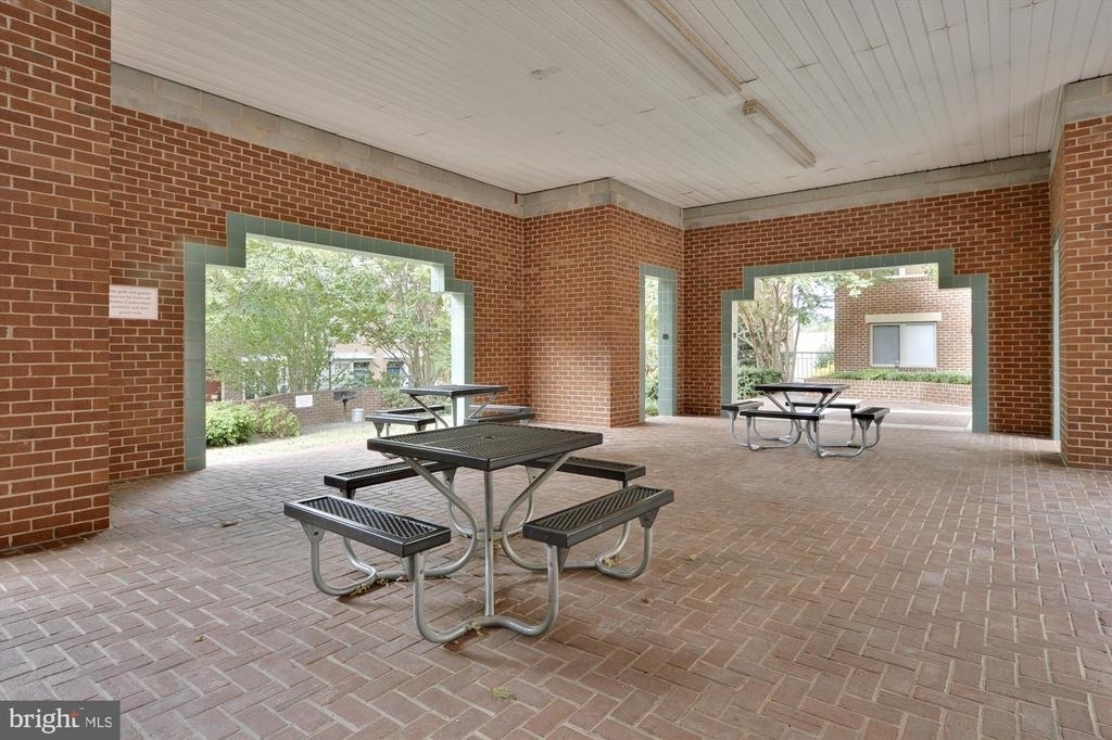 610 N West Street - Photo 24