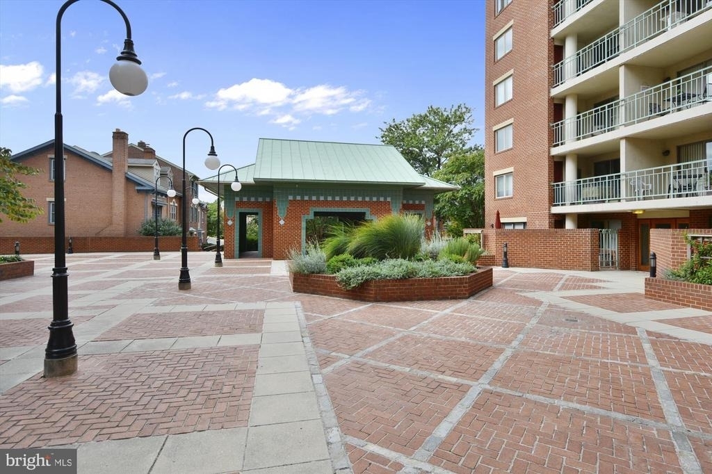 610 N West Street - Photo 19