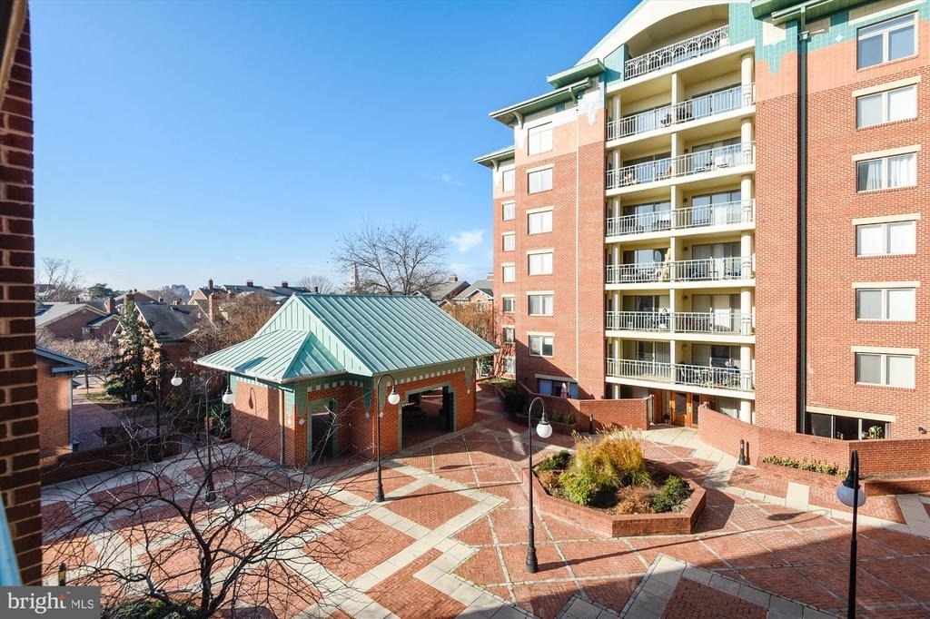 610 N West Street - Photo 18
