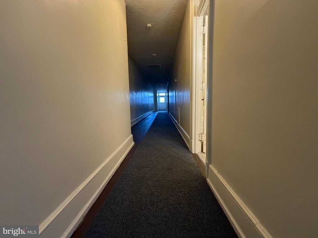 132 W Market Street - Photo 4