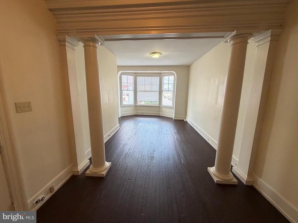 132 W Market Street - Photo 1