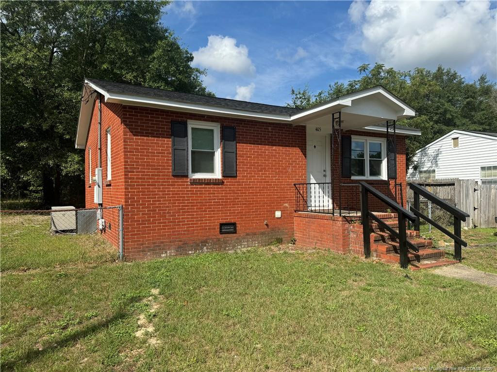 405 Laura Court - Photo 1