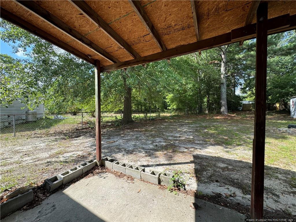 405 Laura Court - Photo 14