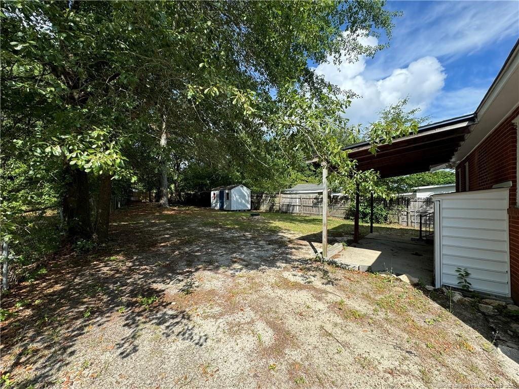 405 Laura Court - Photo 15