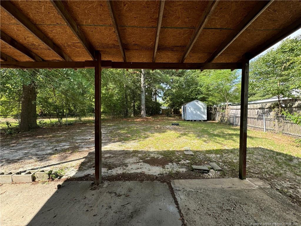 405 Laura Court - Photo 13