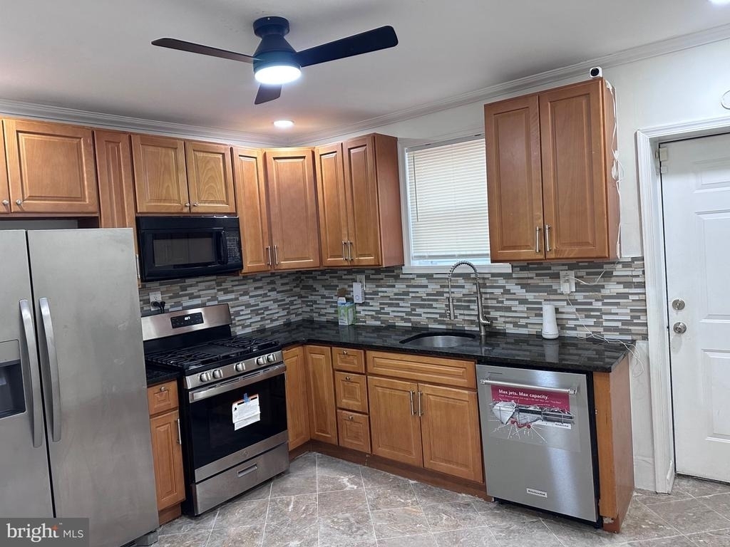1338 Hicks Street - Photo 16