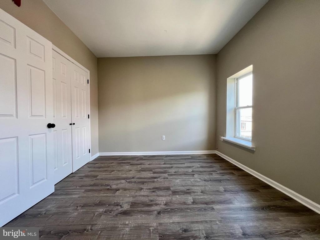1844 W Master Street - Photo 3