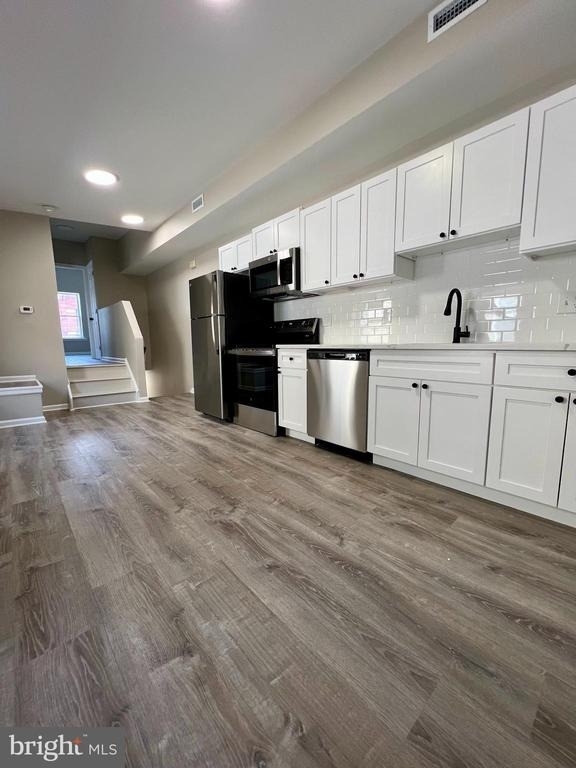1844 W Master Street - Photo 1