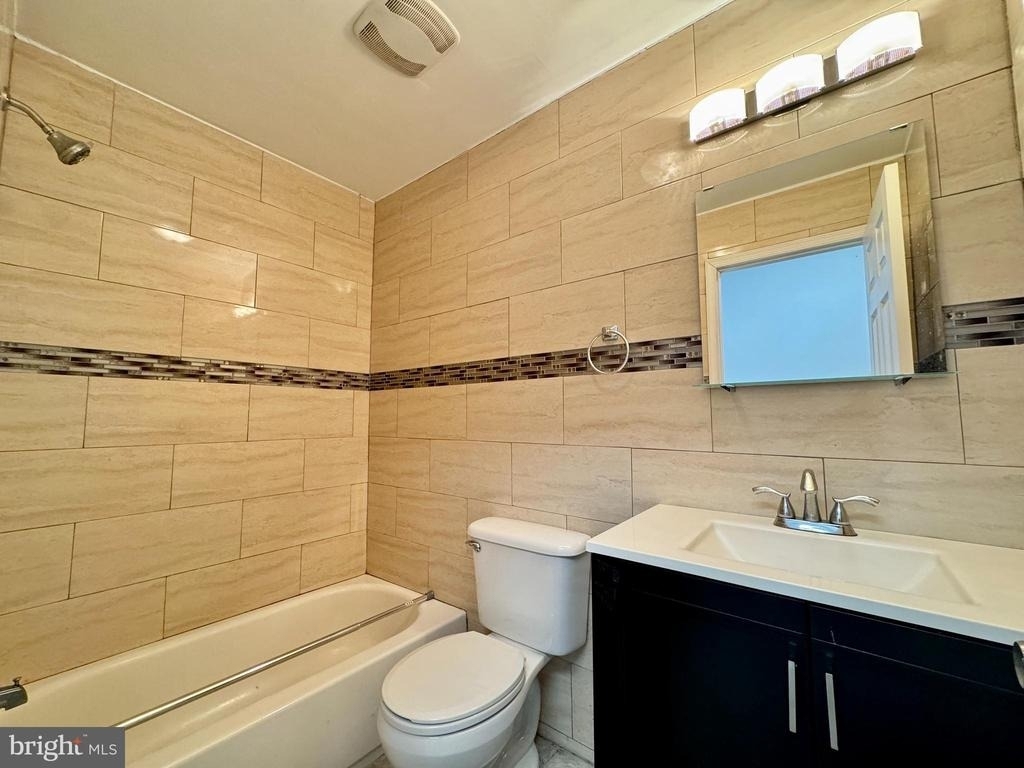 3739 Lancaster Avenue - Photo 5