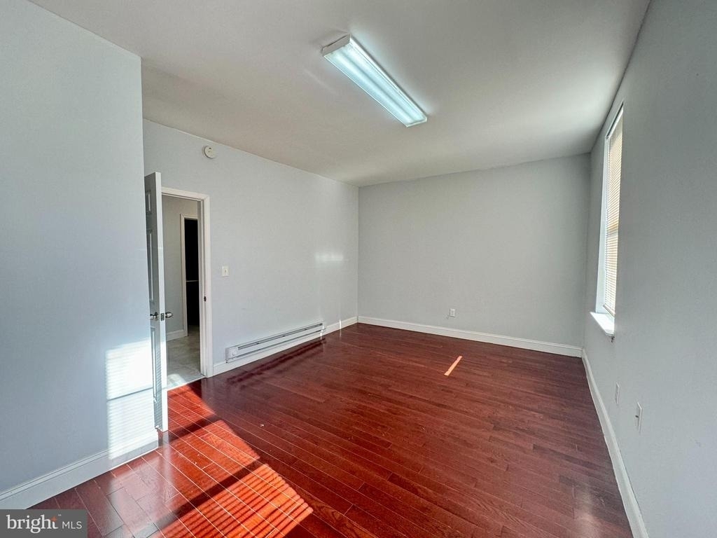 3739 Lancaster Avenue - Photo 4