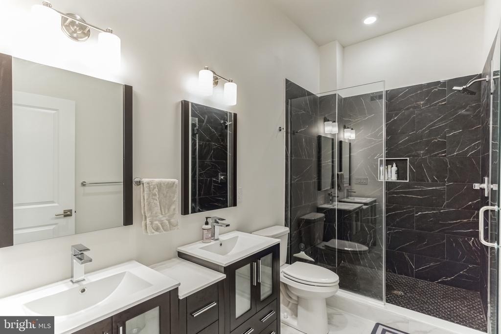 1115 N American Street - Photo 6