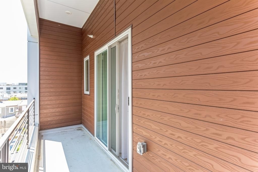 1115 N American Street - Photo 9