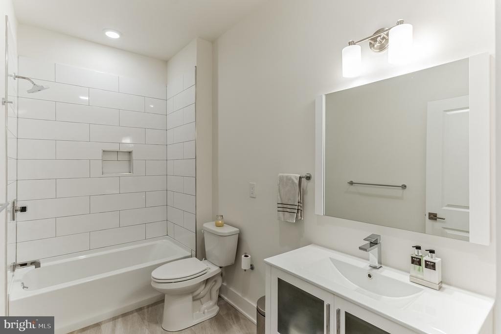1115 N American Street - Photo 13