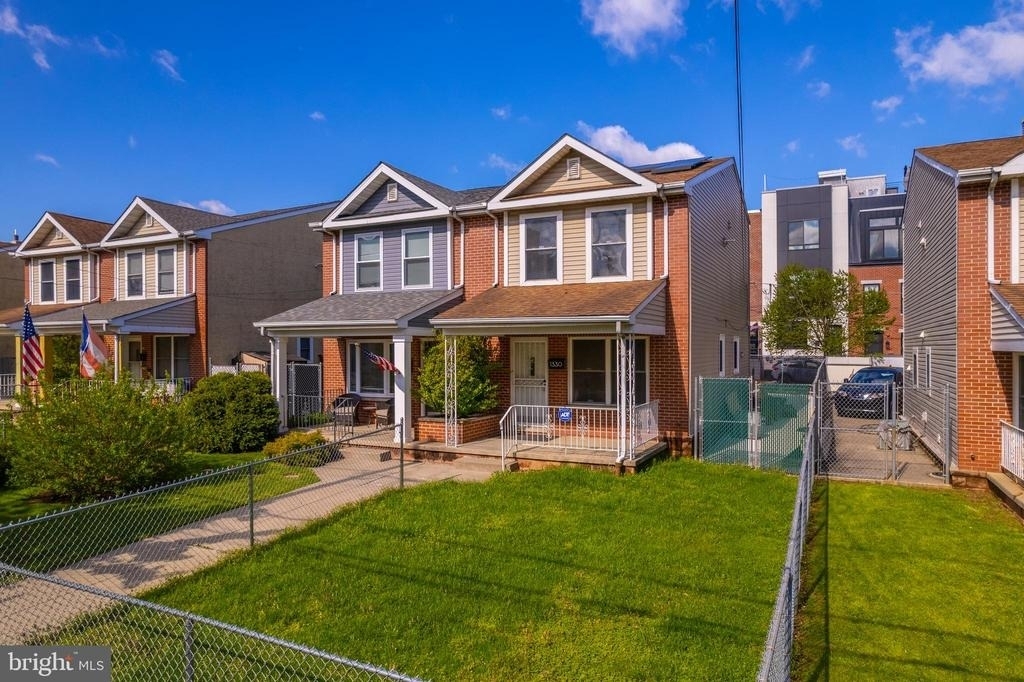 1330 N Hancock Street - Photo 3