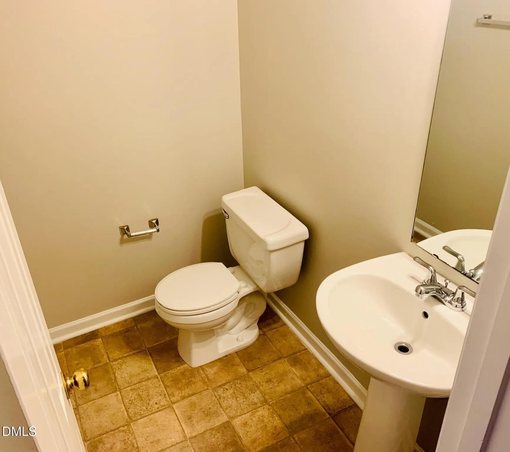 207 Evening Star Drive - Photo 3