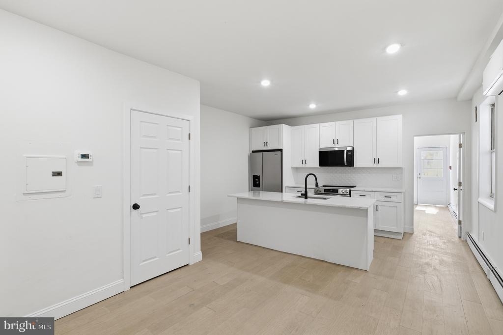935 E Passyunk Avenue - Photo 0