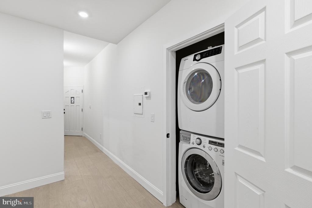 935 E Passyunk Avenue - Photo 3