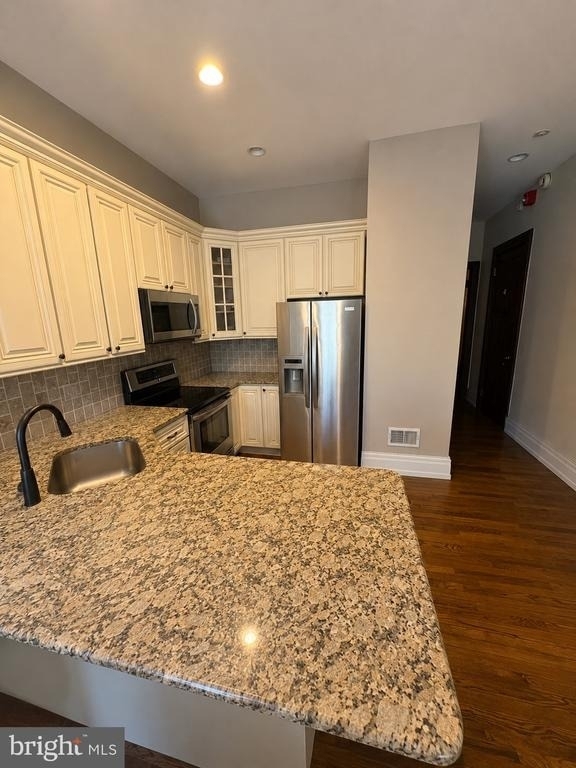 1713 Green Street - Photo 2