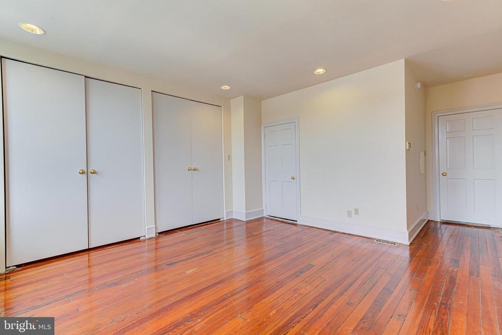 1825 S Broad Street - Photo 15