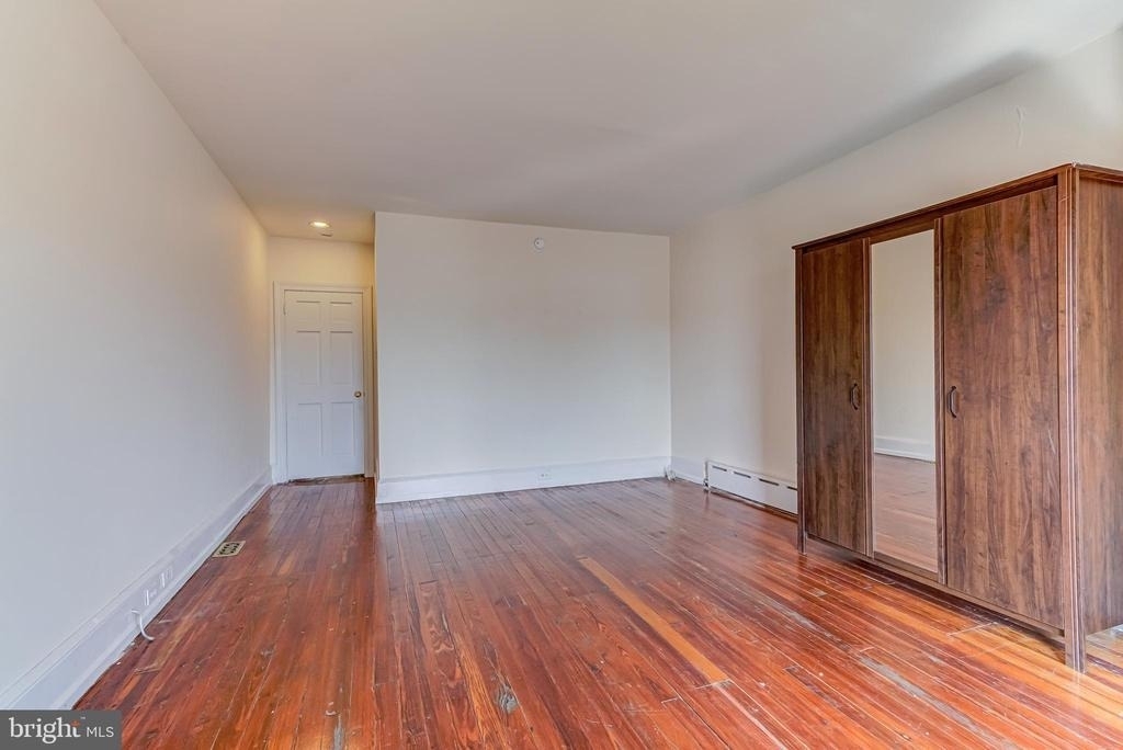 1825 S Broad Street - Photo 25
